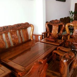 bàn ghế gỗ phòng khách ở Quy Nhơn